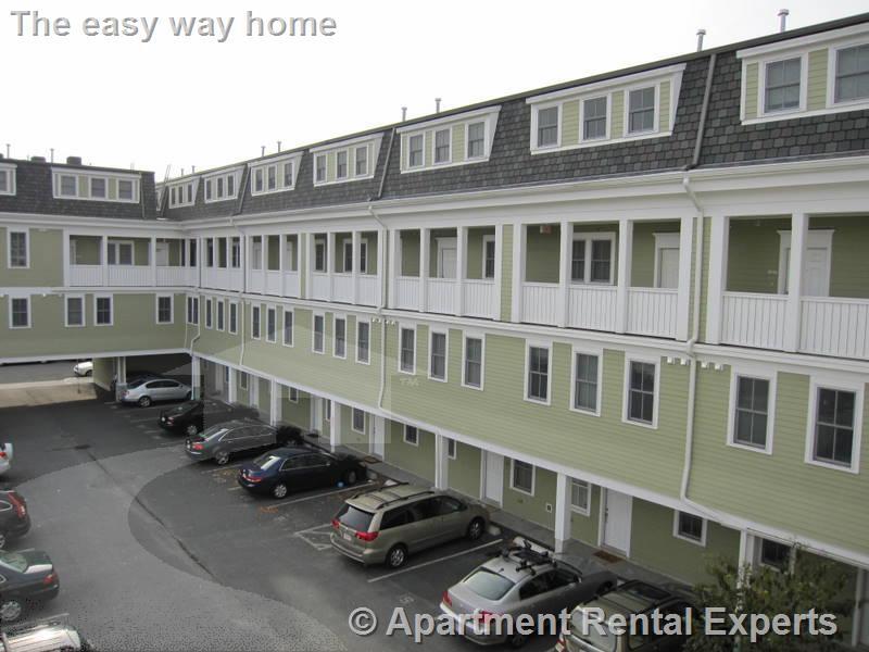 Building Photo - 110 Second St Unit #PH13