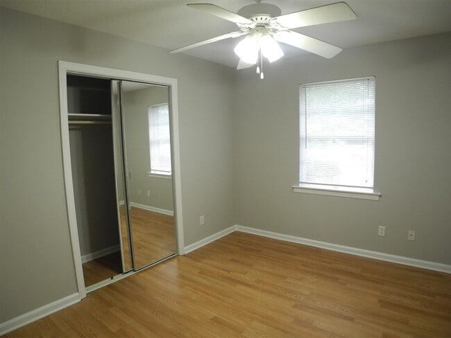 Building Photo - 23 Port Royal Dr