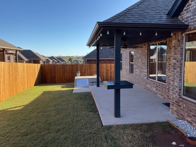 Building Photo - 20535 Autumn Trail