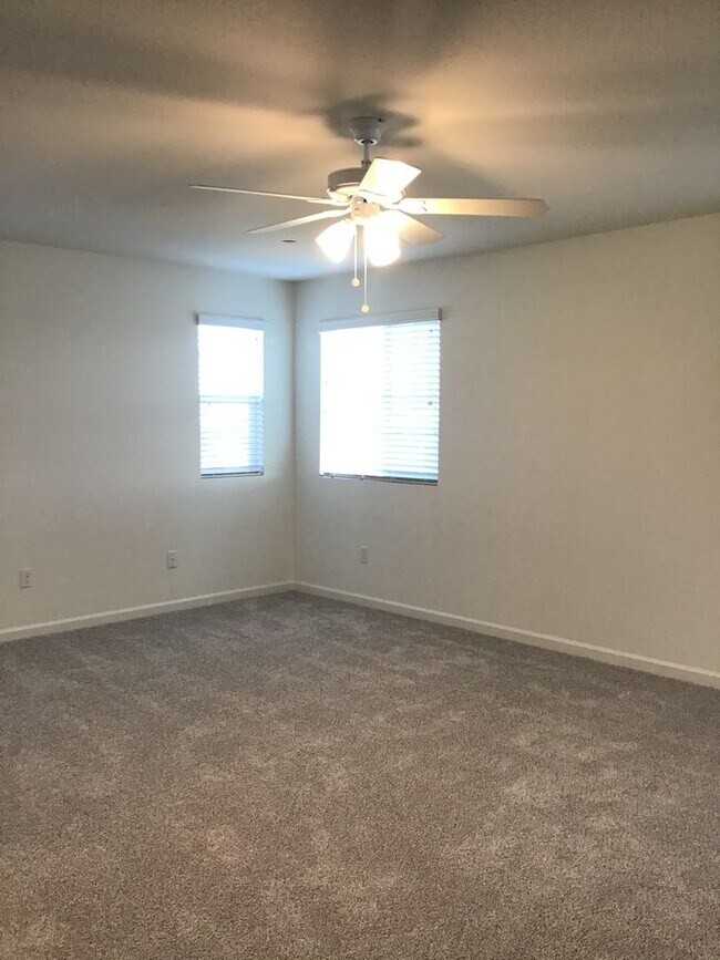 Building Photo - 7105 Encore Way
