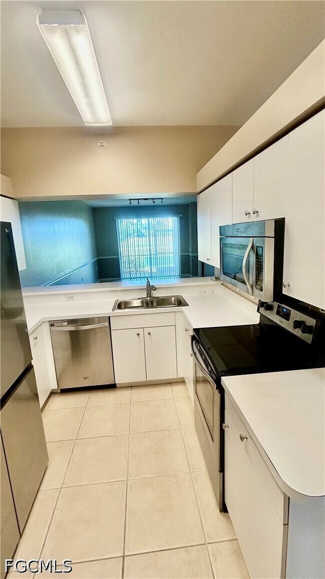 Building Photo - 21350 Lancaster Run