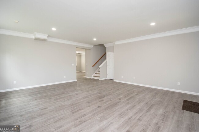 Building Photo - 179 Scenic Hills Dr