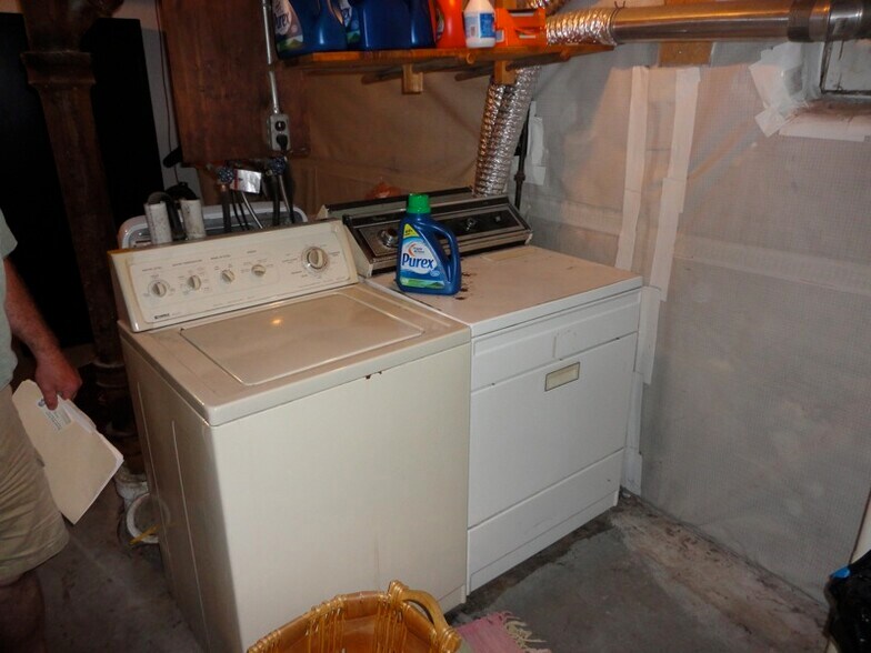 washer and dryer - 8 Belmont St