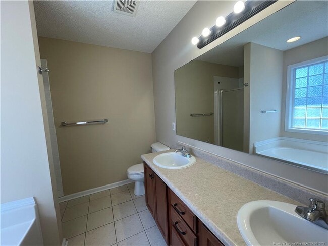 Building Photo - 1413 Avoncroft Dr