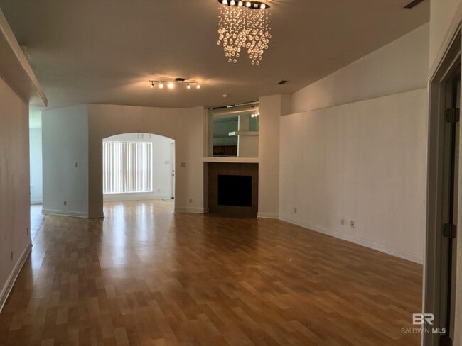 Building Photo - 9286 Ottawa Dr
