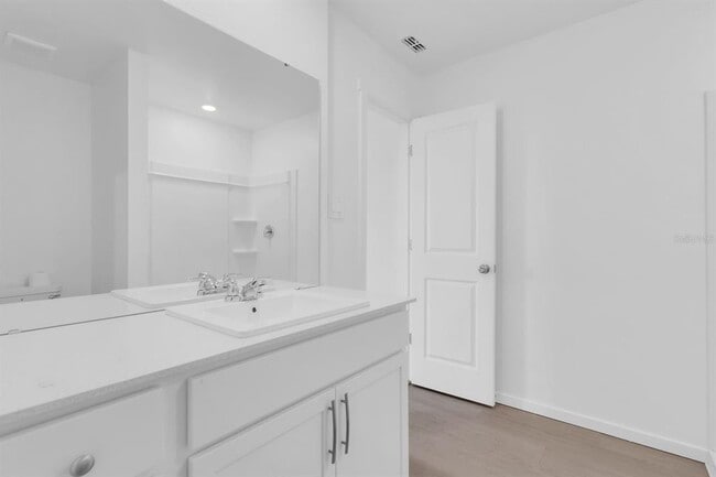 Building Photo - 5540 Sapote Ct