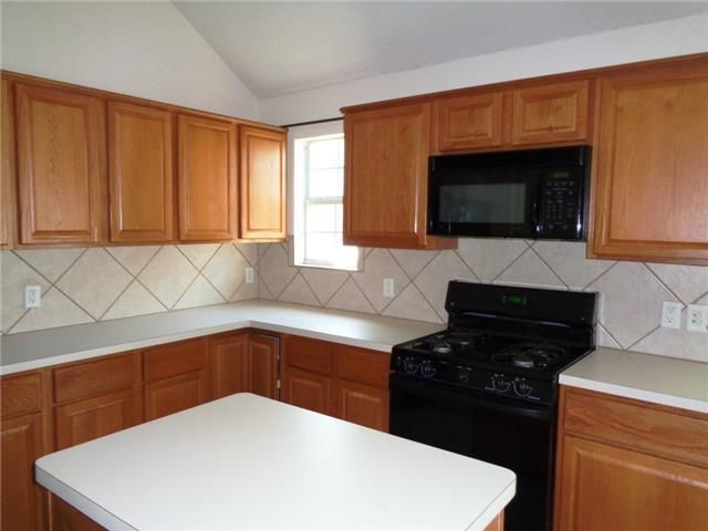 Building Photo - 8164 Hosta Way