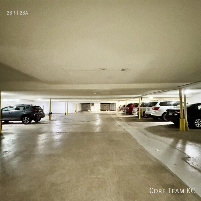 Building Photo - 2900 W 53rd St