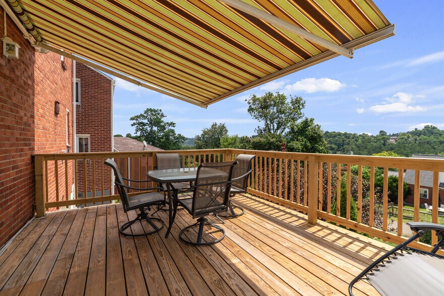 Building Photo - 802 Dunster St