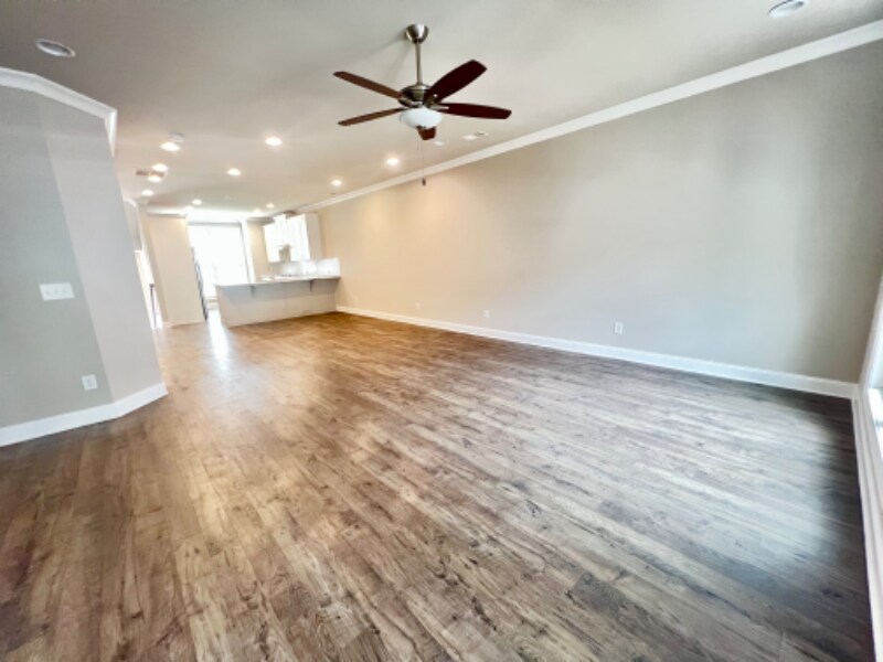 Building Photo - 221 Bedford Aly
