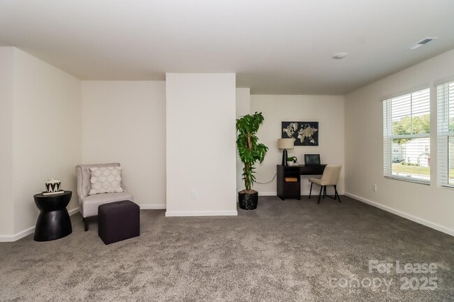 Building Photo - 929 Ranchero St