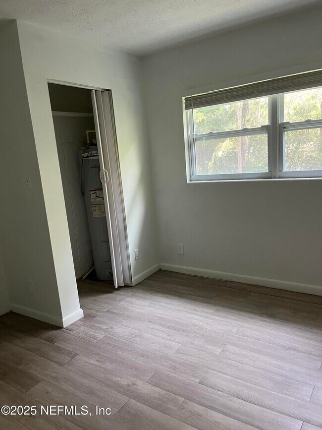Building Photo - 5844 Justina Ct