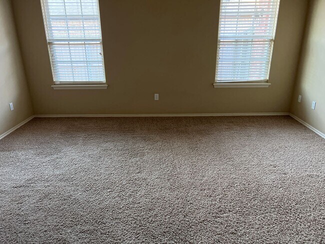 Building Photo - functionality, style, and comfort—3 Bedroom 2 Bath with 3 car garage