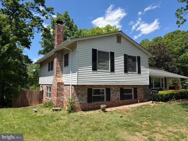Building Photo - 7570 Remington Rd