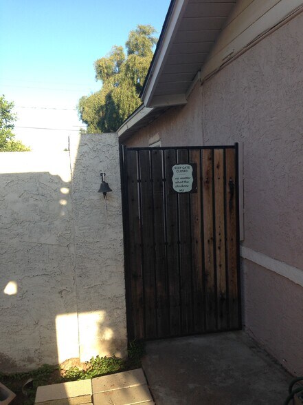 Building Photo - 3415 N 43rd Pl