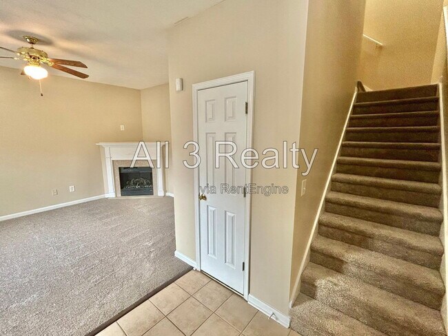 Building Photo - 1559 Eastern Sunrise Ln