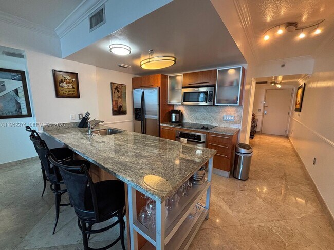 Building Photo - 185 SW 7th St