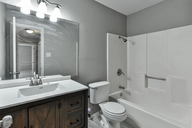 Building Photo - Stunning 4-Bedroom Home in Temple, TX