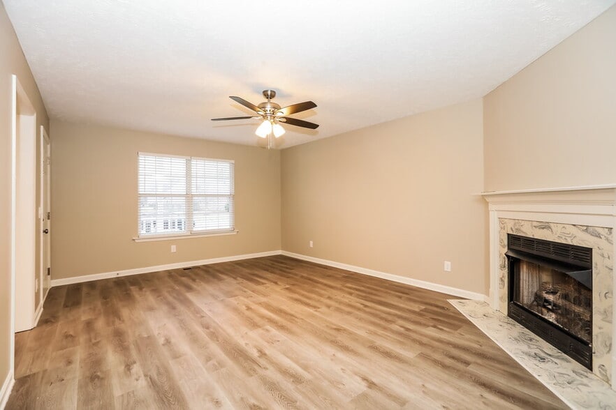 Building Photo - 510 Pointe Clear Dr