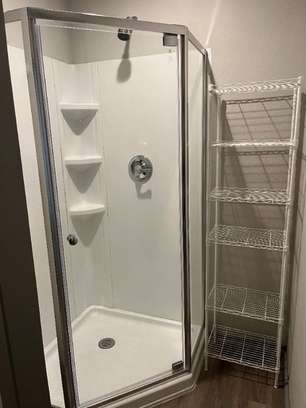 Building Photo - 705 Guadalimar St