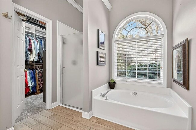 Building Photo - 58 Legend Dr