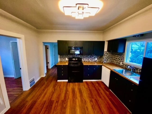 Building Photo - 8236 N Olympia St