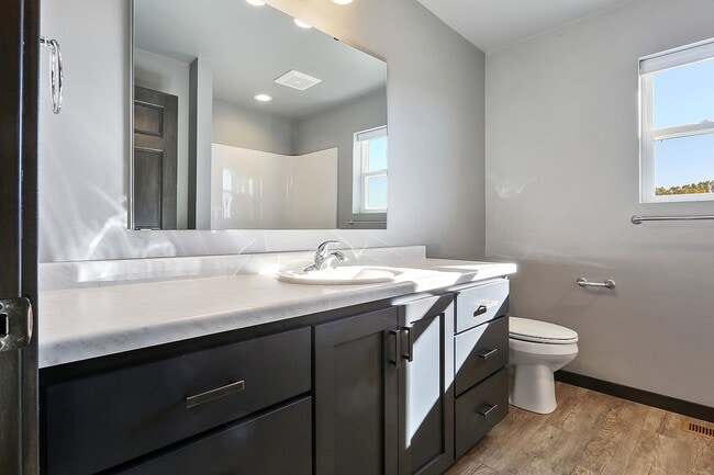 Building Photo - Diversity Duplex