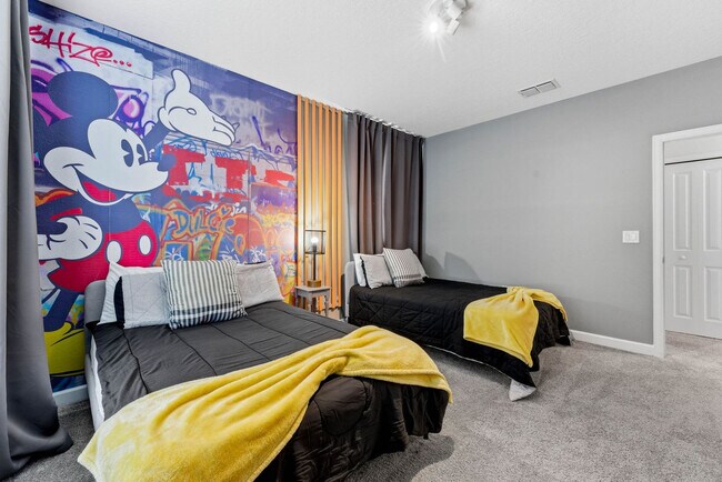 Building Photo - 770 Sticks St