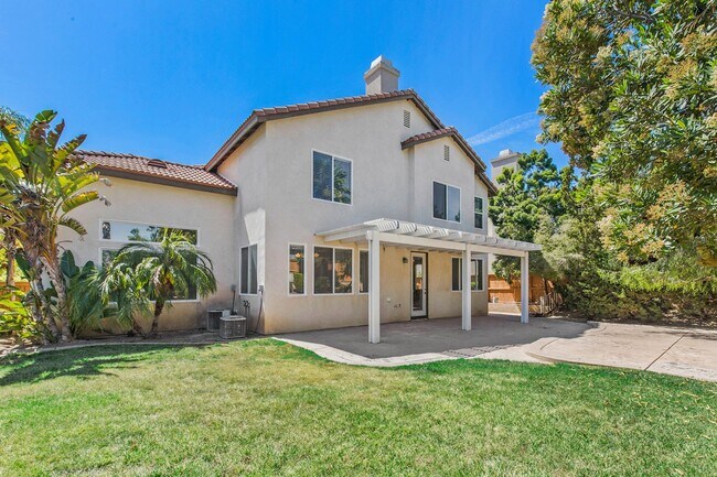 Building Photo - Paseo Del Sol, 5 br/3 ba House, 2-Story, 3 car gar, yard, corner house, gardener, granite, hardwo...