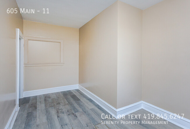 Building Photo - Charming One Bedroom Apartment - Apply Today!