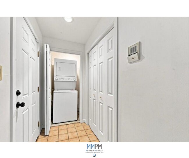 Building Photo - 1504 N Broom St