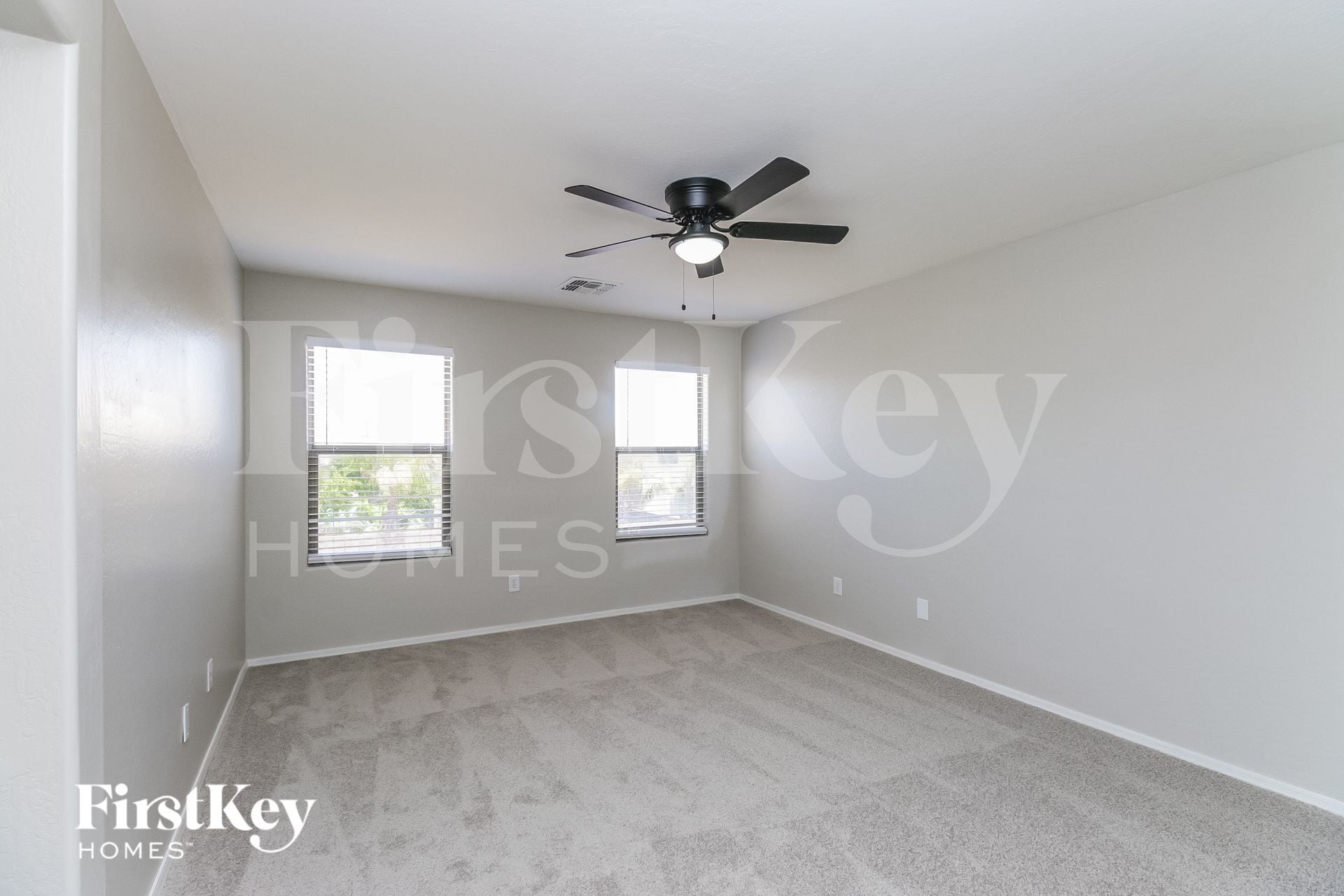 Building Photo - 1168 W Desert Basin Dr