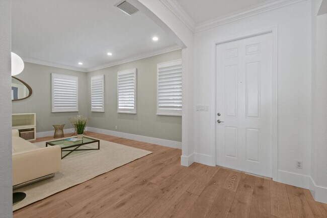 Building Photo - 158 Ennis Ln