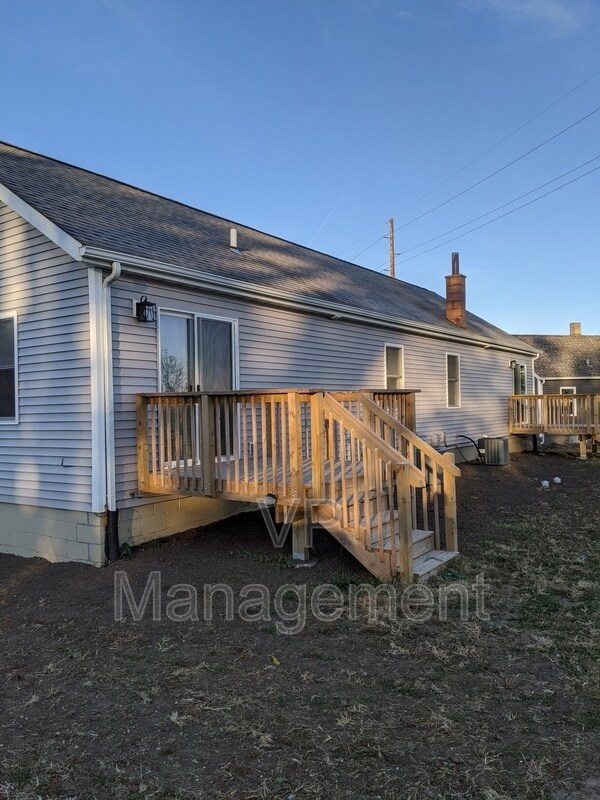 Building Photo - 6236 W Kimberly Rd