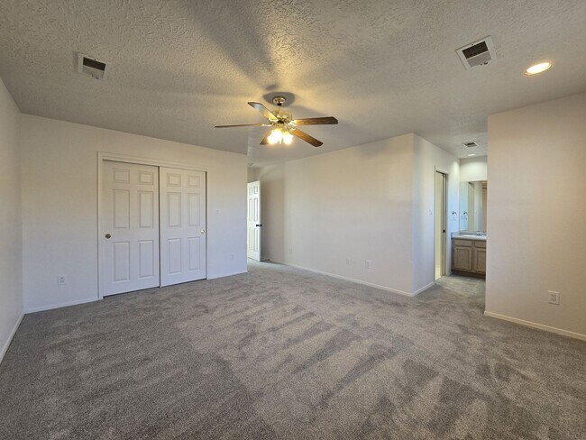 Building Photo - 4223 Sundance St