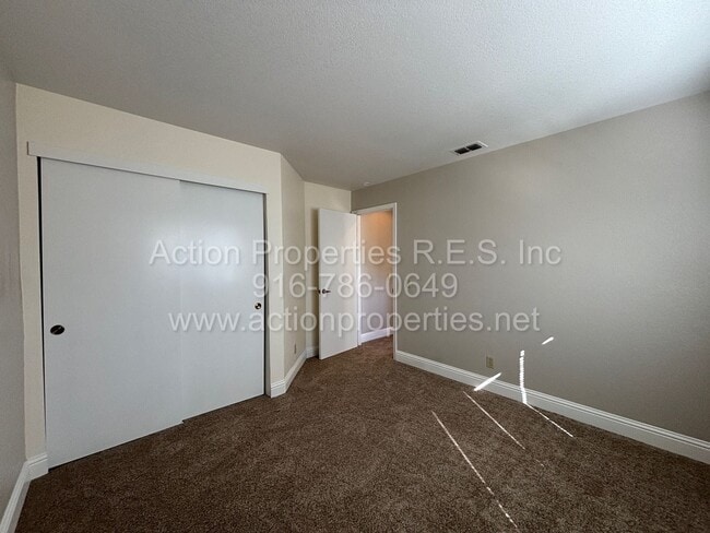 Building Photo - MOVE-IN SPECIAL! Gated Johnson Ranch: 3 Be...