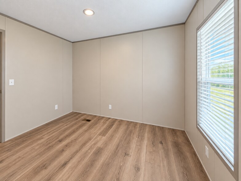 Building Photo - 123 Preston Dr
