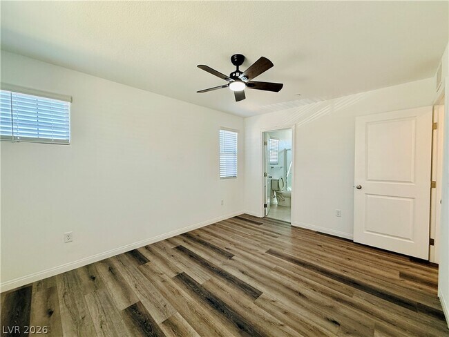 Building Photo - 398 Moonlight Opera Ct