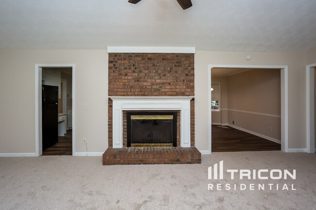 Building Photo - 507 Ironwood Ct SE