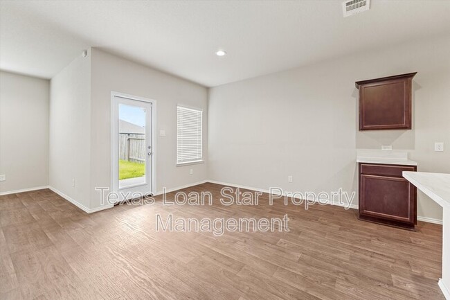Building Photo - 21143 Waze Lewis Dr