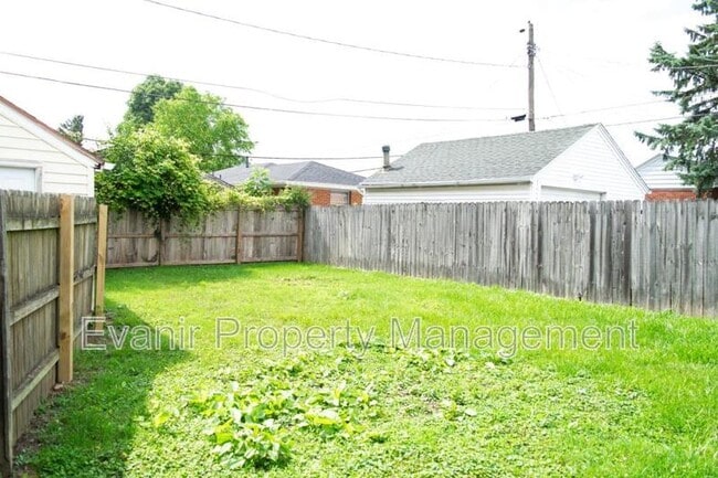 Building Photo - 3009 Bulah Ave