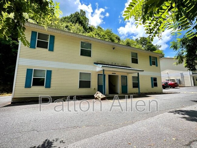 Building Photo - 133 Citadel Dr