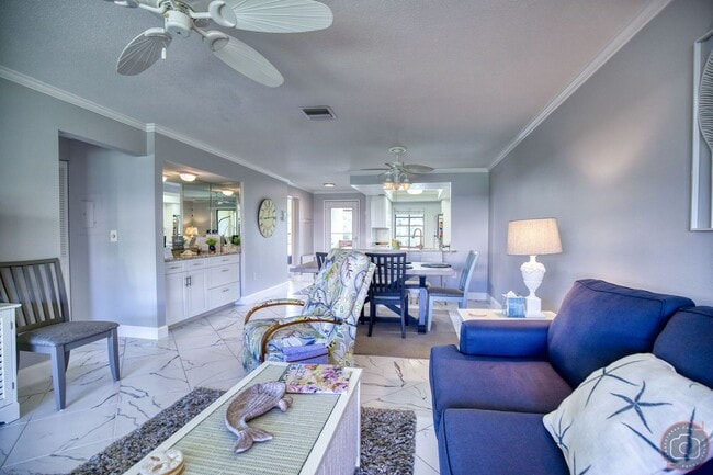 Building Photo - Seasonal Short-Term 2-Bedroom 2-Bath 2nd Floor Condo Located at Mission Lakes!