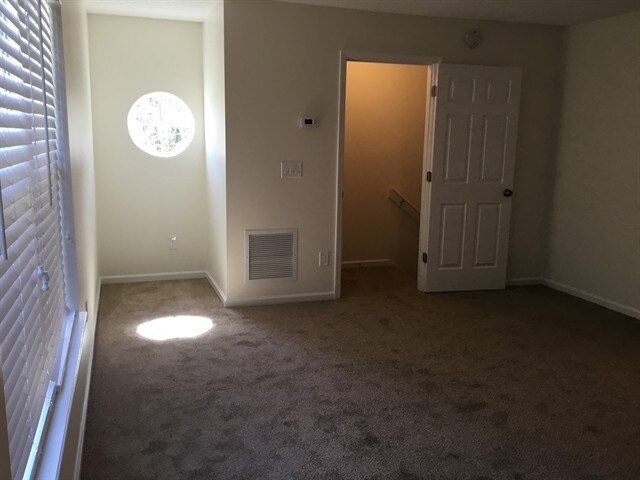 Building Photo - 158 Sweetbrier Branch Ln