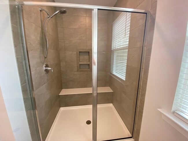 Building Photo - 446 Shale Creek Dr