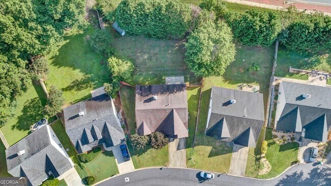 Building Photo - 2343 Cove Lake Way