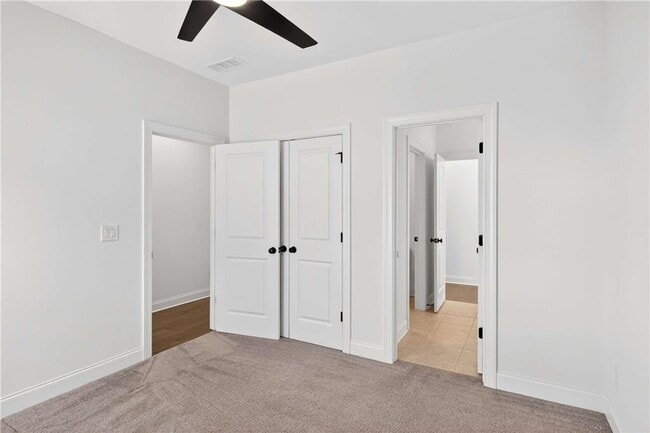 Building Photo - 395 Tillman Pass