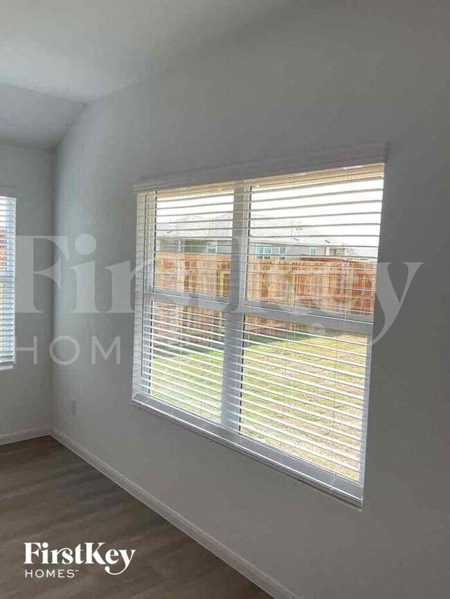 Building Photo - 31641 Acacia Vis