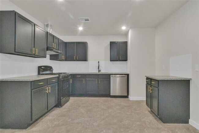 Building Photo - 12508 Abbotts Way