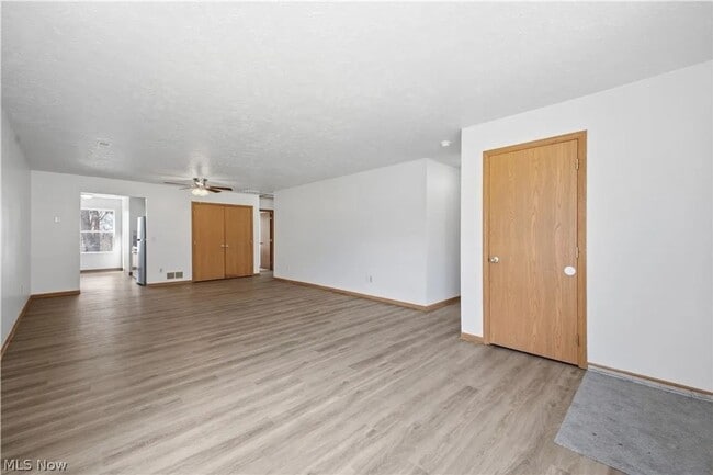 Building Photo - 127 Blackburn St